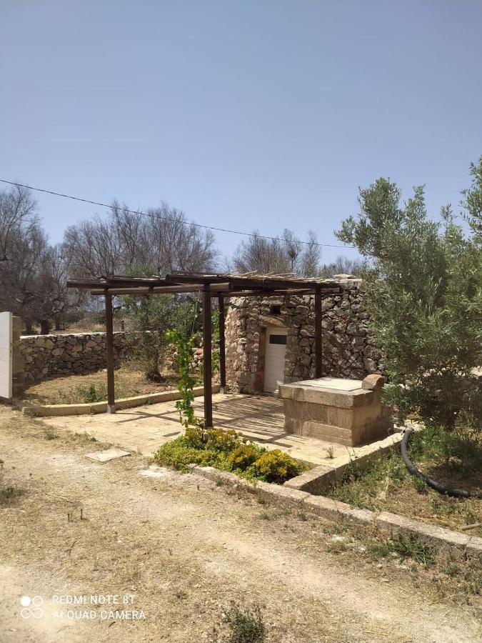 Апартаменты Trullo Contrada Specchi Ракале Экстерьер фото